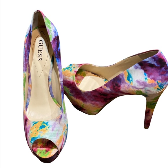 Guess Floral Platform Heels - Picture 3 of 3